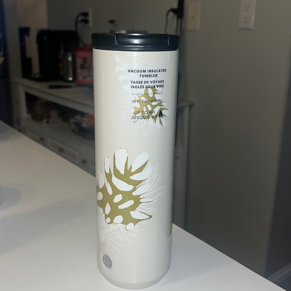 Starbucks Holiday 2020 Stainless Insulated Pinecone Tumbler 16oz